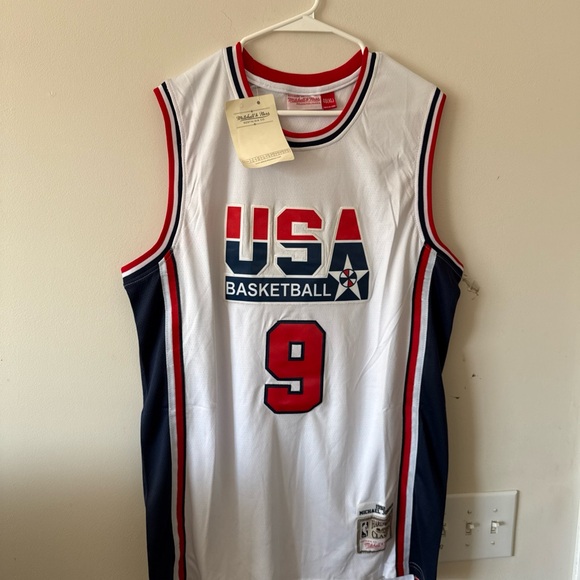 Mitchell & Ness Other - Men’s Mitchell & Ness Michael Jordan #9 1992 Dream Team USA Jersey Sz 48 - NWT